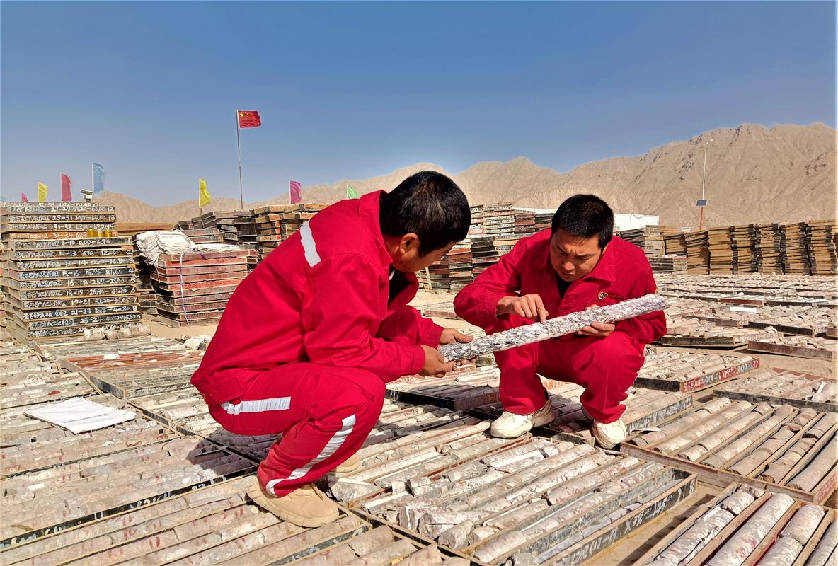 新疆維吾爾自治區地質局第一區調大隊 科研創新推動攻深找盲，地礦風險勘查開發邁上新臺階